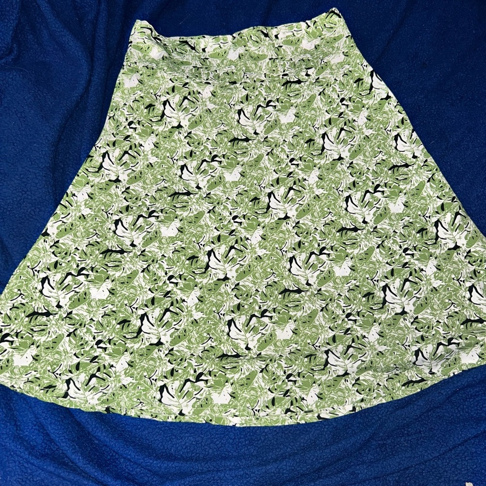 Green & White Print Midi Skirt